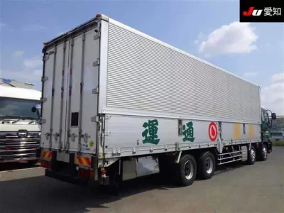 Isuzu GIGA