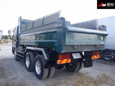 Isuzu GIGA