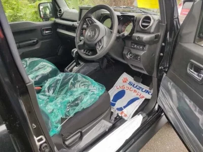 Suzuki JIMNY NOMADE