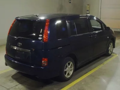 Toyota ISIS