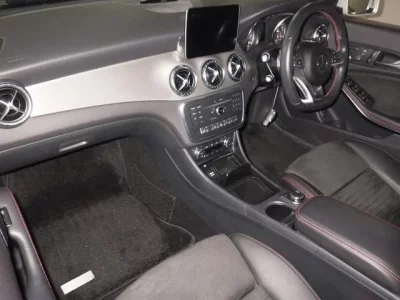 Mercedes-Benz CLA CLASS