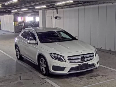 Mercedes-Benz GLA CLASS