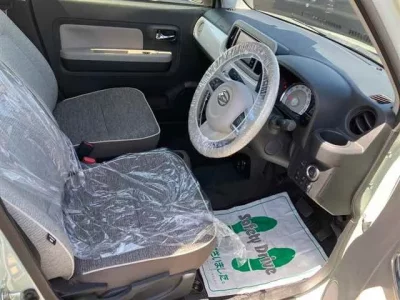 Daihatsu MIRA TOCOT