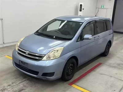 Toyota ISIS