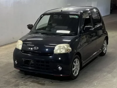 Daihatsu Esse