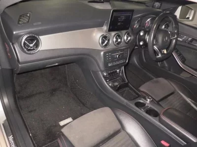 Mercedes-Benz CLA CLASS
