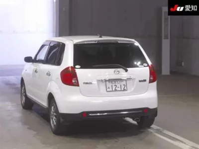 Mazda VERISA