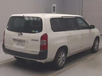 Toyota SUCCEED