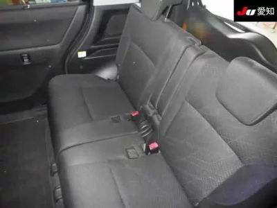 Mitsubishi DELICA D2
