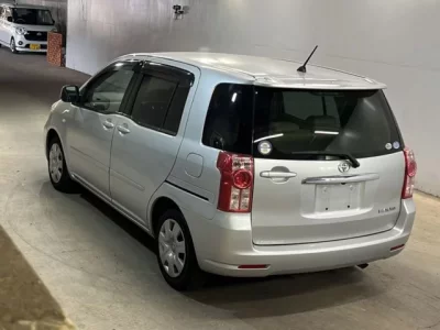 Toyota RAUM