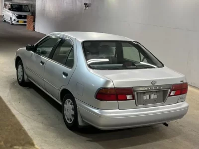 Nissan SUNNY