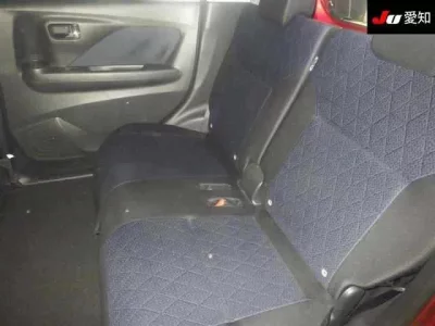 Mitsubishi EK X