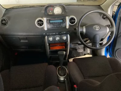 Toyota IST