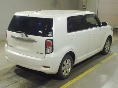 Toyota COROLLA RUMION