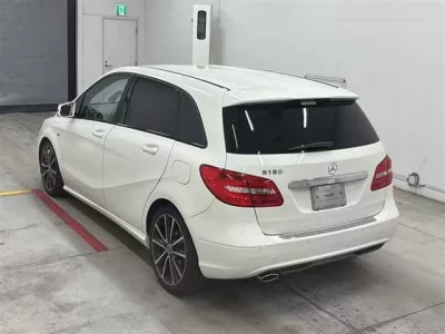 Mercedes-Benz B CLASS