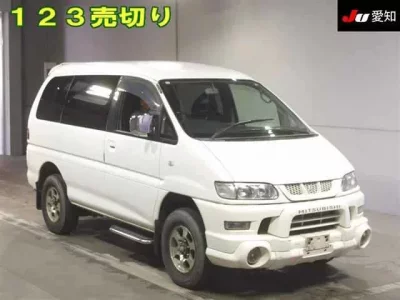 Mitsubishi DELICA