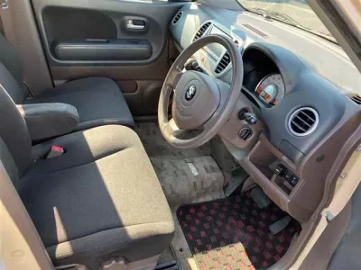 Suzuki MRWAGON