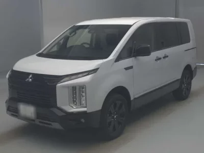Mitsubishi DELICA D5