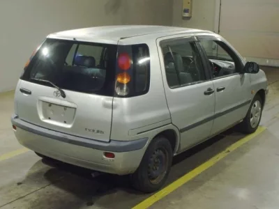 Toyota RAUM