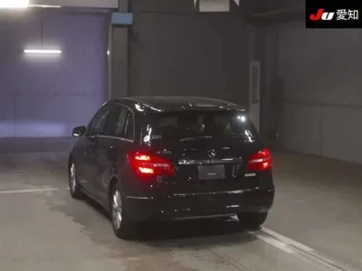 Mercedes-Benz B CLASS