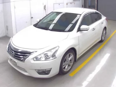 Nissan TEANA