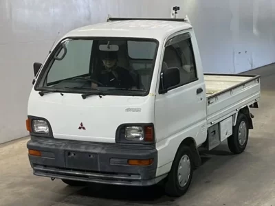 Mitsubishi MINICAB TRUCK