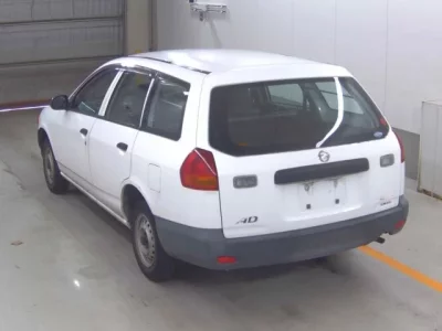 Nissan AD