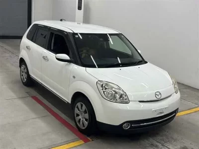 Mazda VERISA