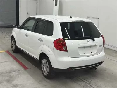 Mazda VERISA