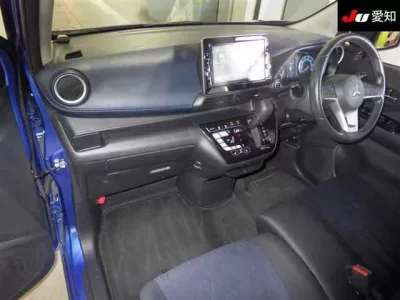 Mitsubishi EK X