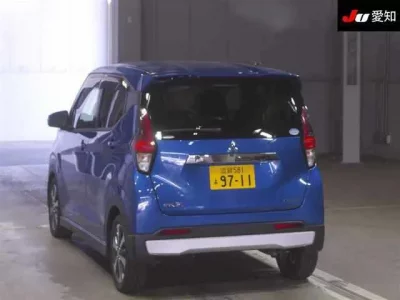 Mitsubishi EK X