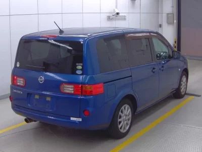 Nissan LAFESTA
