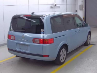 Nissan LAFESTA