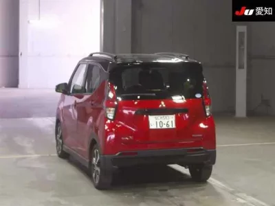 Mitsubishi EK X