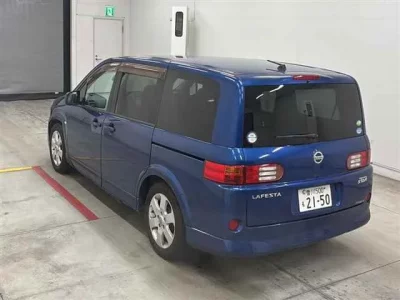 Nissan LAFESTA