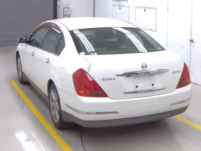 Nissan TEANA