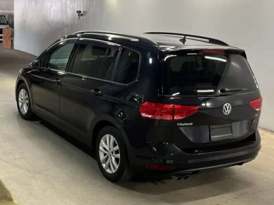 Volkswagen GOLF TOURAN