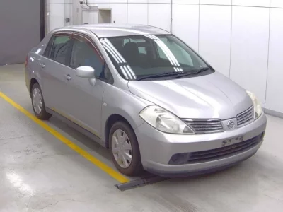 Nissan TIIDA LATIO