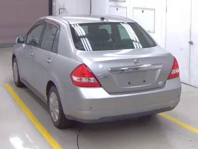 Nissan TIIDA LATIO