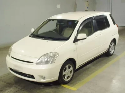 Toyota RAUM
