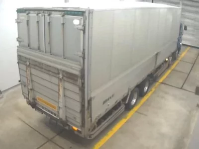 Isuzu TRUCK