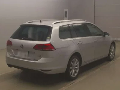 Volkswagen GOLF VARIANT