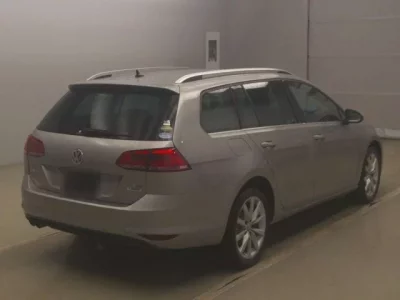 Volkswagen GOLF VARIANT