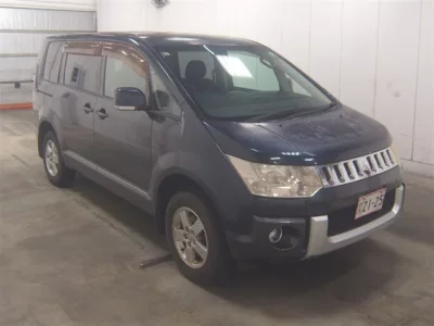 Mitsubishi DELICA D5