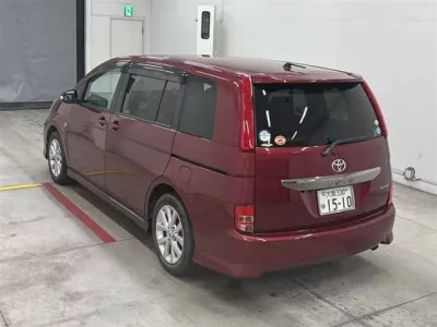Toyota ISIS