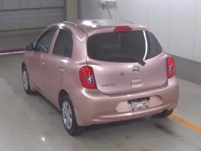 Nissan MARCH