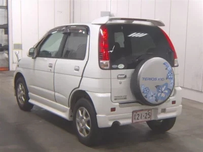 Daihatsu TERIOS KID