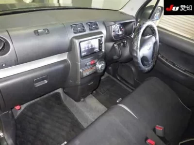 Toyota PIXIS SPACE