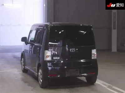 Toyota PIXIS SPACE