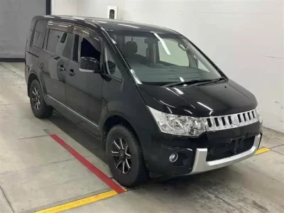 Mitsubishi DELICA D5